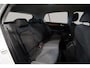 Volkswagen Golf 1.5 eTSI Style | Winter pakket | IQ LED  | Apple Carplay | Massage | Comfortstoelen