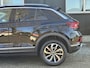Volkswagen T-Roc 1.5TSI Aut. Style/iQ Light/Dodehoekdet/Carplay/Stoelverw/Elek ac