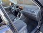 Volkswagen T-Roc 1.5TSI Aut. Style/iQ Light/Dodehoekdet/Carplay/Stoelverw/Elek ac