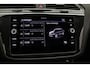 Volkswagen Tiguan R-Line Business+ 1.4 TSI eHybrid 245pk DSG Automaat Adaptive cruise control, Achteruitrijcamera, Elektrische achterklep, Navigatie, LED matrix koplampen