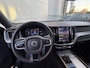 Volvo XC60 2.0 B4 AWD R-Design grijs kenteken Pano-Keyless-Stuur stoel verw-Trekhaak