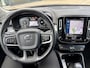 Volvo XC40 1.5 T3 Momentum Pro | Stoelverwarming | Keyless entry/start | 19"lm velgen | Parkeersensoren V+A | Parkeercamera | Metallic lak |