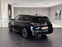 Peugeot e-308 SW GT 54 kWh Climate Control | Voorstoelen Elek. Verstelbaar | Elek. Kofferklep | Full Map Navigatie | Apple Carplay / Android Auto | 360 Camera | Parkeersensoren | Bekleding Half Leder / Alcantara | Direct uit Voorraad Leverbaar!