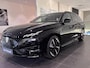 Peugeot e-308 SW GT 54 kWh Climate Control | Voorstoelen Elek. Verstelbaar | Elek. Kofferklep | Full Map Navigatie | Apple Carplay / Android Auto | 360 Camera | Parkeersensoren | Bekleding Half Leder / Alcantara | Direct uit Voorraad Leverbaar!
