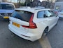 Volvo V60 2.0 B3 Momentum Advantage ECC / CRUISE / NAVI / CAMERA / SENSOREN / TREKHAAK / LMV