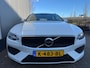 Volvo V60 2.0 B3 Momentum Advantage ECC / CRUISE / NAVI / CAMERA / SENSOREN / TREKHAAK / LMV
