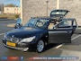BMW 5-Serie Touring 525i Business Line | Pano | Leer | Autom | Navi