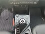 Kia Niro EV DynamicPlusLine 64.8 kWh | Trekhaak | Stoel en stuurverwarming | Schuifdak | Navigatie | Camera | Dodehoek detectie | Parkeersensoren voor en achter |