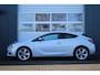Opel Astra GTC 1.4 Turbo Sport 140pk Clima/Cruise/Bi-Xenon/Navi/Bluetooth/PDC/RadioCD/19"LM/Trekhaak/APK:12-12-2026/GoedOnderhoud