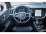 Volvo V60 2.0 T6 Plug-in hybrid AWD Plus Dark | PHEV | Trekhaak | Harman Kardon Audio | 360 Graden Camera | Apple Carplay | Android Auto | Keyless Entry | Elektrisch Verstelbare Voorstoelen | Verwarmde Voorruit | Verwarmde Voorstoelen en Achterbank