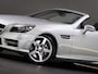 Mercedes-Benz SLK 200 AMG-Line (SFEERVERLICHTING, STOEL- & NEKVERWARMING, NAVIGATIESYSTEEM, CRUISE CONTROL, BLUETOOTH)