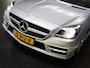 Mercedes-Benz SLK 200 AMG-Line (SFEERVERLICHTING, STOEL- & NEKVERWARMING, NAVIGATIESYSTEEM, CRUISE CONTROL, BLUETOOTH)