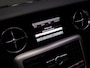 Mercedes-Benz SLK 200 AMG-Line (SFEERVERLICHTING, STOEL- & NEKVERWARMING, NAVIGATIESYSTEEM, CRUISE CONTROL, BLUETOOTH)