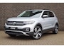 Volkswagen T-Cross 1.0 TSI 95pk Life | Trekhaak | Navigatie | Volautomatische Airconditioning
