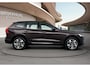 Volvo XC60 NEW MODEL 2.0 T6 Plug-in hybrid AWD Plus Dark | Panoramadak | PDC V+A en 360 Camera | Stoel+stuurverwarming | Head Up Display | Keyless |