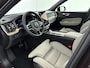 Volvo XC60 NEW MODEL 2.0 T6 Plug-in hybrid AWD Plus Dark | Panoramadak | PDC V+A en 360 Camera | Stoel+stuurverwarming | Head Up Display | Keyless |