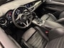 Alfa Romeo Stelvio 2.0 T AWD / Pano / Navi / Camera / CarPlay / Stuur-Stoel-Verwarming
