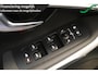 Volvo V40 1.6 T4 180pk |climate & cruise control | trekhaak | automaat | bluetooth | navigatie | virtual cockpit