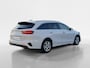 Kia Ceed Sportswagon 1.0T MHEV DynamicPlusLine | Stoel en stuurverwarming | Dodehoek detectie | Navigatie | Camera | Parkeersensoren achter | Apple Carplay / Android Auto |