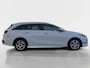 Kia Ceed Sportswagon 1.0T MHEV DynamicPlusLine | Stoel en stuurverwarming | Dodehoek detectie | Navigatie | Camera | Parkeersensoren achter | Apple Carplay / Android Auto |
