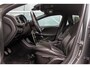 Volvo V40 2.0 T2 R-Design Facelift | 2e eigenaar | LED | Navigatie | 17 inch | Climate control | Alcantara/leer | Sportstoelen | PDC | Cruise control | Sportstuur | 122 pk