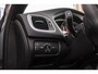 Volvo V40 2.0 T2 R-Design Facelift | 2e eigenaar | LED | Navigatie | 17 inch | Climate control | Alcantara/leer | Sportstoelen | PDC | Cruise control | Sportstuur | 122 pk