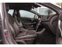 Volvo V40 2.0 T2 R-Design Facelift | 2e eigenaar | LED | Navigatie | 17 inch | Climate control | Alcantara/leer | Sportstoelen | PDC | Cruise control | Sportstuur | 122 pk