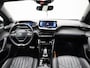 Peugeot e-2008 EV GT 50 kWh | Apple Carplay/Android Auto | Achteruitrijcamera | Parkeersensoren | Stoelverwarming | Lederen bekleding |