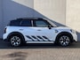MINI Countryman 1.5 Cooper S E ALL4 Untamed Edition Automaat / Dealer onderhouden / Leder / Schuifdak / Elektrische stoelen & klep / Harman Kardon / Adaptieve CC / HUD / Achteruitrijcamera / Parkeer assistent / Apple Carplay Android / 18" LM wielen /
