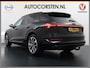 Audi E-tron 55 Quattro 95kWh 408PK Elektr.Leer+Verwarmd Pano-Dak Trekhaak Luchtvering Adap.Cruise Navi Ecc Stoelverwarming Business edition Plus SOH 93% LED Lmv Elek.Achterklep Privacy Glas Keyless Zwarte Hemel 1e Eigenaar 1.800KG Trekgewicht Zeer compleet! Volledig Dealer Onderhouden, net Beurt gehad bij Audi!