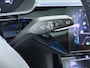 Audi E-tron 55 Quattro 95kWh 408PK Elektr.Leer+Verwarmd Pano-Dak Trekhaak Luchtvering Adap.Cruise Navi Ecc Stoelverwarming Business edition Plus SOH 93% LED Lmv Elek.Achterklep Privacy Glas Keyless Zwarte Hemel 1e Eigenaar 1.800KG Trekgewicht Zeer compleet! Volledig Dealer Onderhouden, net Beurt gehad bij Audi!