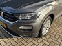 Volkswagen T-Roc 1.0 TSI 115pk T-Roc Style | Navigatie | Kofferbak elektrisch | Parkeersensoren | Climate control | Adaptive Cruise Control |