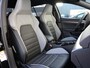 Volkswagen Golf GTE 1.5 eHybrid 200 kW / 272 PK DSG | Panorama | Trekhaak | Black Style | Lederen Bekleding | LED Matrix