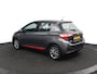 Toyota Yaris 1.5 Hybrid Design Red | Afneembare Trekhaak | Navigatie | Cruise Control | Origineel NL | Eerste Eigenaar |