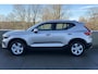 Volvo XC40 2.0 B3 Plus Bright | Trekgewicht 1600KG | Verwarmbare voorruit | Trekhaak | 360 Camera | 19 inch | Google Automotive| Elektrisch glazen panorama dak