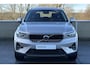 Volvo XC40 2.0 B3 Plus Bright | Trekgewicht 1600KG | Verwarmbare voorruit | Trekhaak | 360 Camera | 19 inch | Google Automotive| Elektrisch glazen panorama dak