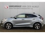 Ford Puma 1.0-125pk EcoBoost Mild Hybrid ST-Line X AUTOMAAT ! Nieuw model ! Fabrieksgarantie t/m 16-09-2028. Mooie, erg luxe hoogzitter ! Slechts 11.300km ! Autm. airco, camera rondom, navigatie, telefoonvoorb., B&O soundsyst., metallic lak, LM wielen, LED verlichting, adaptieve cruise control etc.