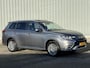 Mitsubishi Outlander 2.4 PHEV Intense+ / NL Auto / Schuif/Kanteldak / Navigatie / 360 Graden Camera / Trekhaak 1500 KG / Apple CarPlay/Android Auto / Mitsubishi Power Sound System / Elektrische Kofferbak / Elektrisch Verstelbare Stoel /