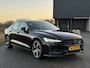 Volvo S60 2.0 Recharge T6 AWD R-Design | Pano | Sportstoel | 360 camera | Harman/Kardon | All-seasons | Memory |