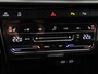 Volkswagen T-Roc 1.5 TSi 150 Pk Automaat R-Line Business | Adaptive Cruise | Climate Control | Camera | Navigatie | Stoelverwarming | Carplay | Trekhaak | 17 Inch | 23.588 Km!!