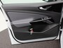 Volkswagen ID.4 Limited Edition 52 kWh accu 170 pk | Stoel & Stuurverwarming | Adaptive Cruise Control | Trekhaak | Achteruitrijcamera | Carplay |