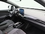 Volkswagen ID.4 Limited Edition 52 kWh accu 170 pk | Stoel & Stuurverwarming | Adaptive Cruise Control | Trekhaak | Achteruitrijcamera | Carplay |