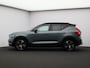 Volvo XC40 Recharge P8 AWD R-Design / Trekhaak / Pano. dak / 360 camera / Stoel-, stuurwiel- & achterbankverwarming / Harman Kardon / Pilot Assist / Zwart Leder / Blis