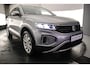 Volkswagen T-Roc Life Edition 1.5 TSI 150pk DSG Automaat Adaptive cruise control, Achteruitrijcamera, LED koplampen, App connect, Airco, DAB, Radio, Bluetooth, Keyless entry