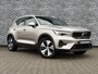 Volvo XC40 Plug-in hybrid T4 Core Bright | Facelift | Trekhaak | Elektrische stoelverstelling | Navigatie | Achteruitrijcamera | Apple Carplay / Android Auto | Parkeersensoren voor + achter | Climate control |