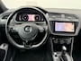 Volkswagen Tiguan Allspace 1.5 TSI Highlline R-line Org NL Pano Virtual Black edition Head up display Stuur/Stoelverwarming Camera