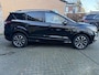 Ford Kuga 1.5 Ecco Boost ST Lijn . black lijn . stoel verwarming camera navi, elc a klep . nette auto onderhouds boek aanweizig . achter uit rijcamera .