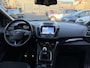 Ford Kuga 1.5 Ecco Boost ST Lijn . black lijn . stoel verwarming camera navi, elc a klep . nette auto onderhouds boek aanweizig . achter uit rijcamera .