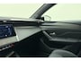 Peugeot e-308 SW GT 54 kWh 100% Elektrisch | 360 Vision & Drive Assist Plus Pack SW | Alcantara® Executive Interior | Draadloze telefoonlader | Warmtepomp | Nieuw uit voorraad