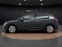 Volkswagen Golf 1.0 TSI Life | Carplay | Camera | Parkeerhulp | ACC | Navi | 16'' | Full LED |